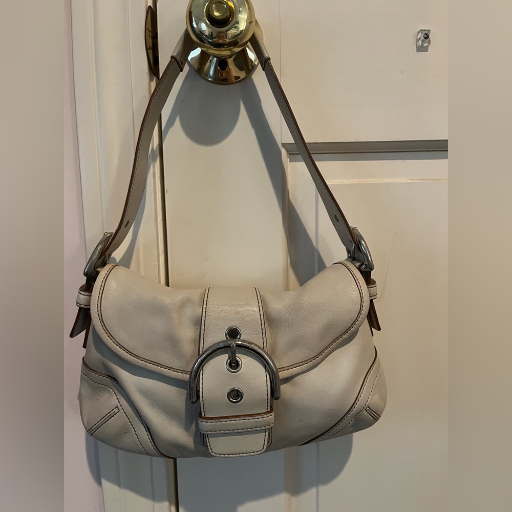 Coach Cream Leather Shoulder Bag